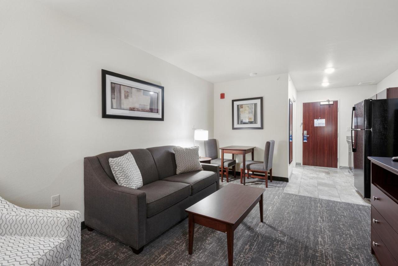 Hotel Cobblestone Hotel&suites - 3*