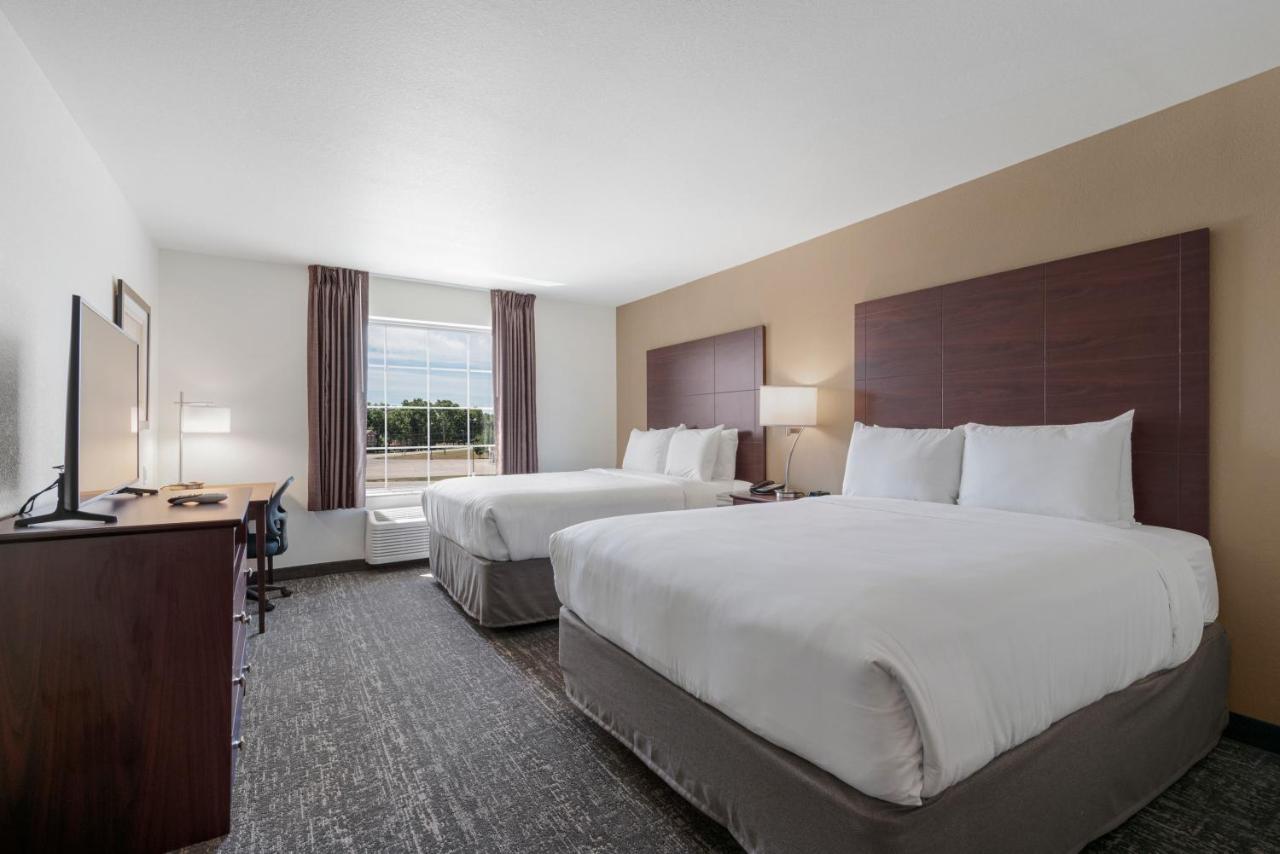 Cobblestone Hotel&suites - Urbana