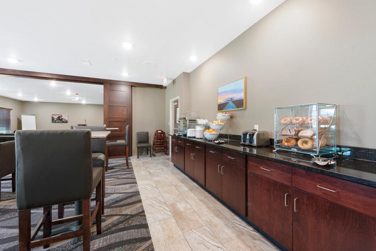 Hotel Cobblestone Hotel&suites - Urbana