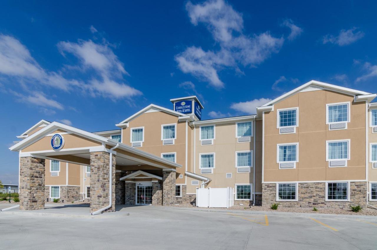 Cobblestone Hotel&suites - Urbana