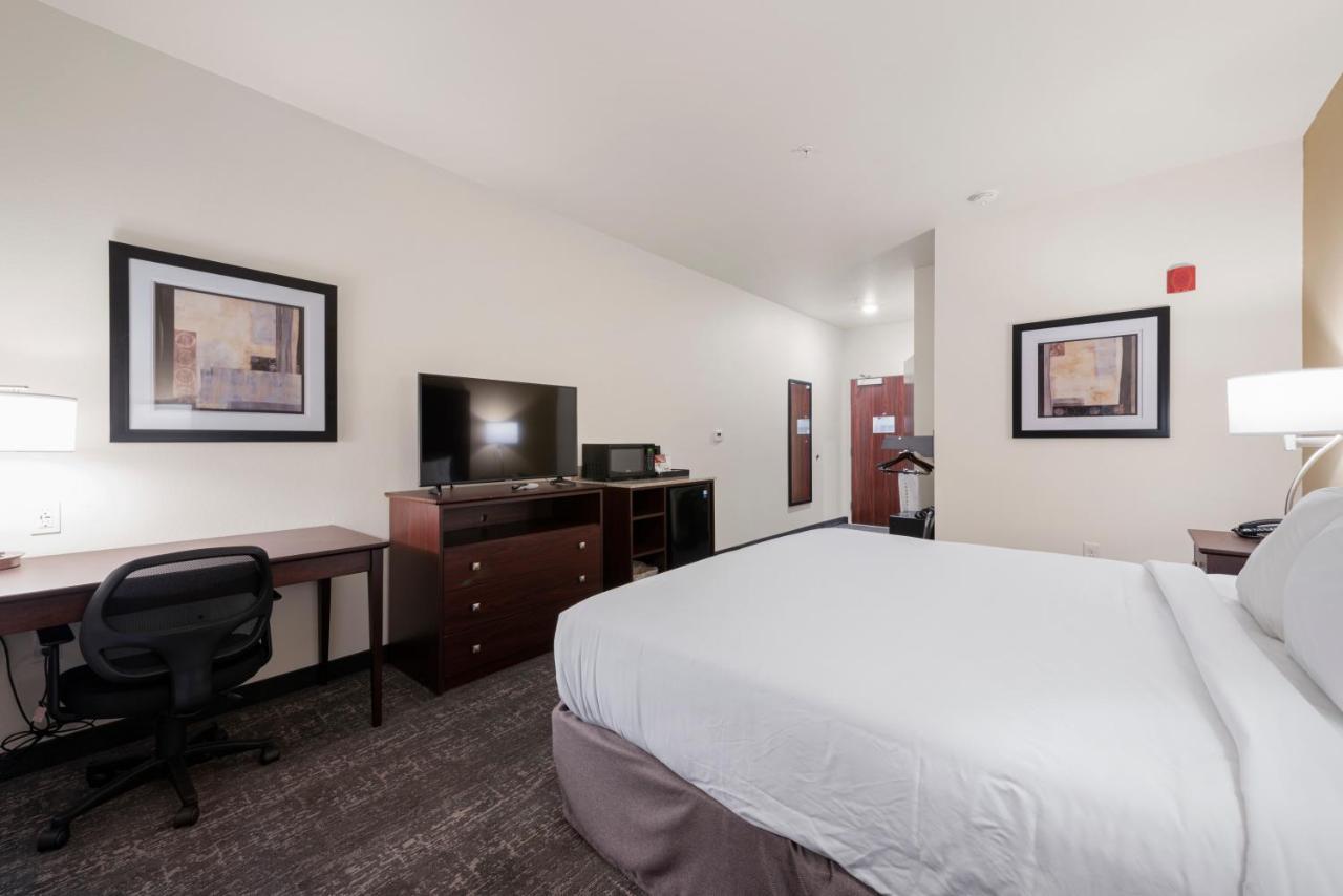 Hotel Cobblestone & - 3*